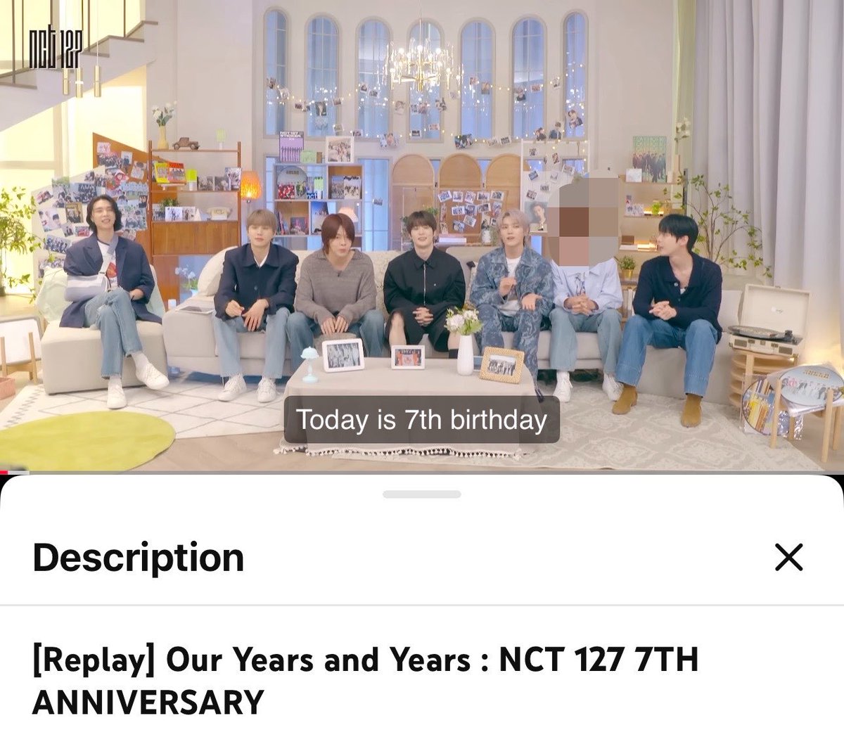 doielightful's tweet photo. Keadaannya pernah dibalik kok.
7 Juli 2023 pas lagi anniv ilichil yg ke 7, mahae gak ikut live anniv karena lagi tour TDS2 di Amerika☺️
Jadi jangan merasa yang paling tersakiti di dunia ini ya☺️😚 https://t.co/UGoExxkdJA
