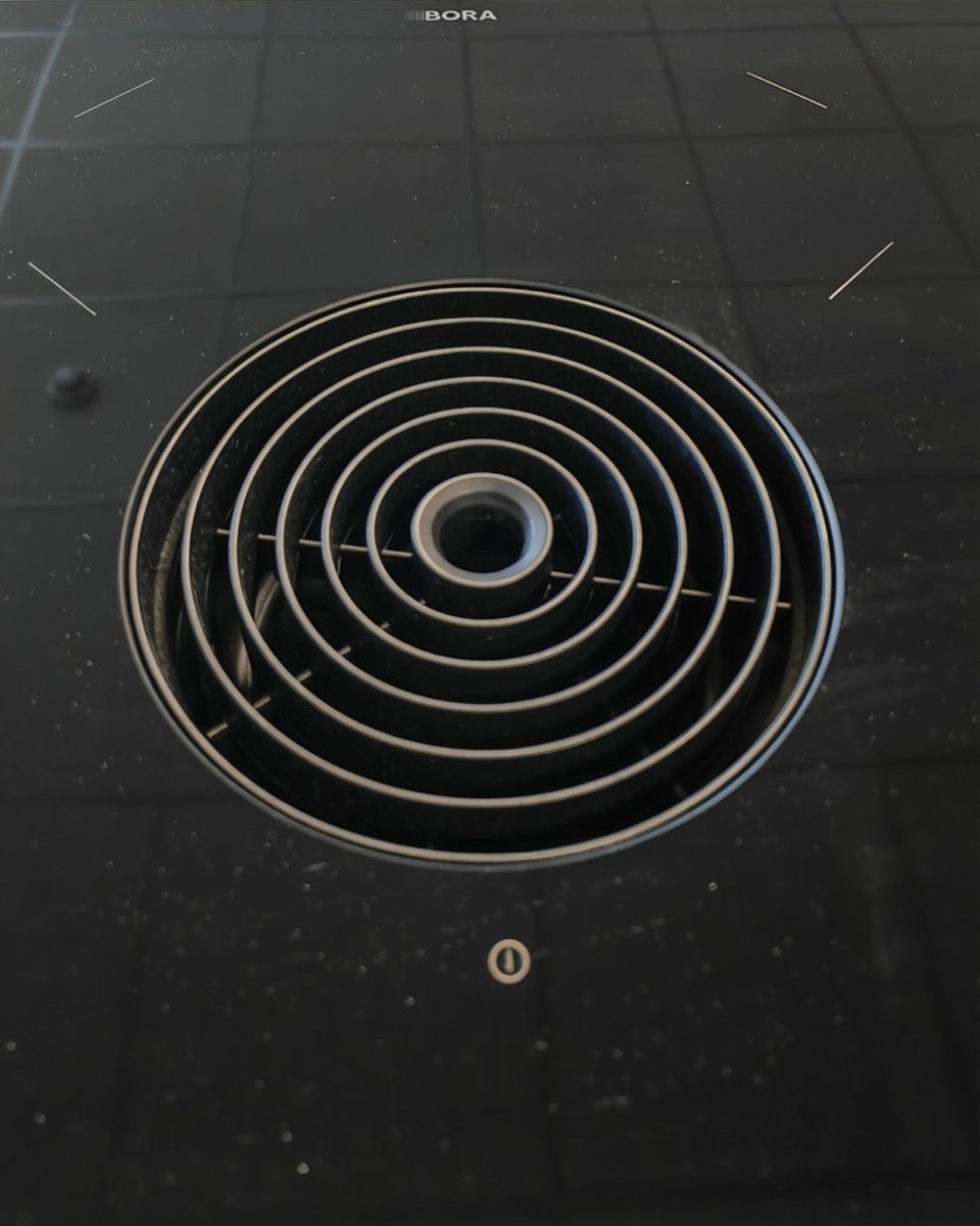 Interior360L's tweet photo. Performance meets design.
From the reflective elegance of gloss glass to the understated sophistication of a matt finish, BORA hobs combine beautiful design with powerful integrated extraction.
#BORA #KitchenDesign #Interior360 https://t.co/QPEw27JNLb