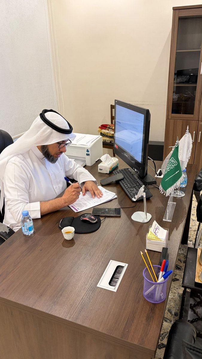 Alhayah1441's tweet photo. | العيادات الافتراضية – برنامج سند |

تم اليوم تفعيل العيادة الجلدية الافتراضية ضمن برنامج سند، بهدف تقديم الاستشارات الجلدية المتخصصة للمستفيدين، ومتابعة الحالات عن بُعد، وتعزيز العناية بصحة البشرة خلال رحلة العلاج.

قدمها استشاري الأمراض الجلدية
مفضي العنزي

#جمعية_الحياة_لرعاية_مرضى_السرطان_بالقريات
#نحن_معك