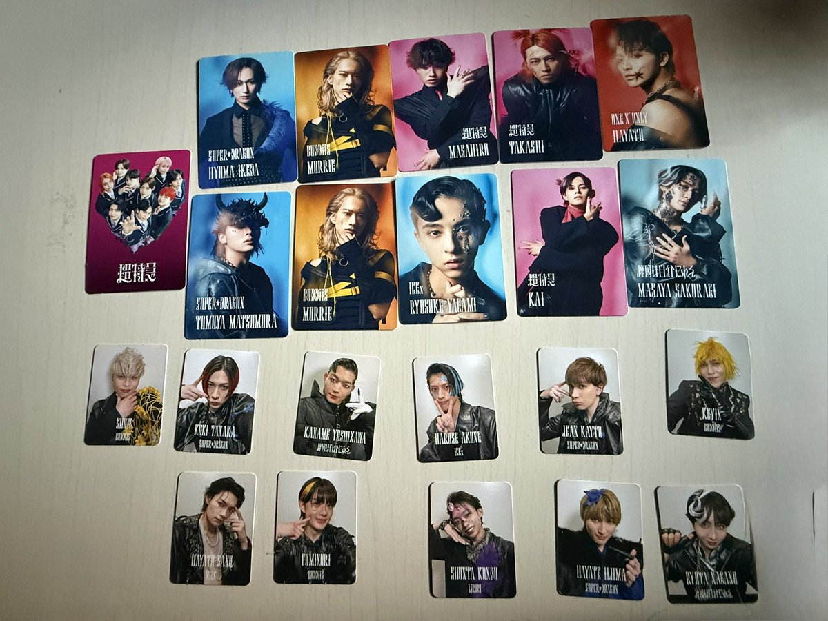 yscomehere's tweet photo. 求）通常版 M!LK
       C盤 トレカ 山中柔太朗 大 小
                           曽野舜太     大 小
譲） 通常版 超特急
池田彪馬 松村和哉 MORRIE
マサヒロ タカシ カイ HAYATO 桜木雅哉
田中洸希 吉澤要人  佐野勇斗 FUMINORI KEVIN SHOW 阿久根温世 近藤駿太 
ジャン海渡 飯島颯 長野凌大 https://t.co/Crn61XoDoe