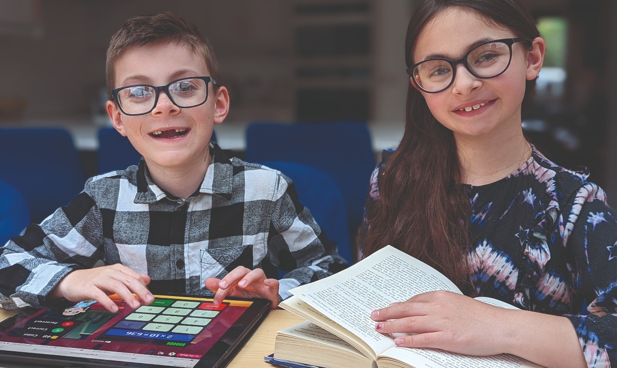opticianonline's tweet photo. 🌍 #Myopia is a pressing issue in #eyecare! Our latest article highlights why a focus on #MyopiaManagement is essential. Discover how #opticalpractices can help patients by addressing the parent #KnowledgeGap.
👉 Read here: https://t.co/wafGo8QkOW
#EyeHealth #MyopiaFocus https://t.co/F9xT3zntgO