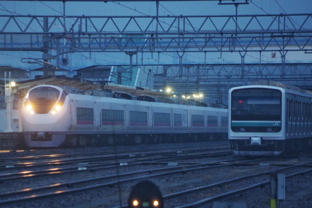 necopippico's tweet photo. 8/11
24M 特急 ひたち24号 品川行
E657系 K7編成

常磐線の遅れの影響なのか高萩に数分停車してからの発車でした
おおよそ15分遅れでした https://t.co/QbxyKyvceJ