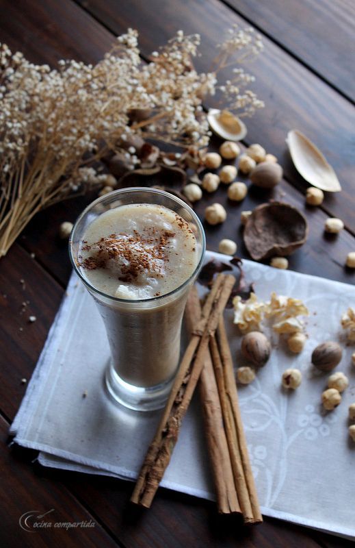 SaboraMalaga's tweet photo. Hoy en #RecetasSAM: un refrescante granizado de avellanas de Álora de @cocinacompartid 😋
https://t.co/PfQ4DrlYKb https://t.co/eSMo70MMQM