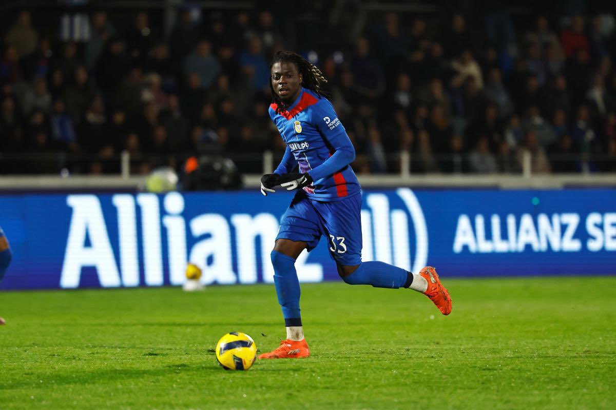 ldscooting's tweet photo. 18/18 — FC ALVERCA 🔴🔵
Bastien Meupiyou (20 ans, Défenseur central)  

Profil : Défenseur central gaucher très athlétique doté d'une très bonne qualité de relance.  
Formé a Nantes et passé par Wolves il a enfin trouvé ses marques et est devenu un cador du championnat portugais https://t.co/MjZJPzU3la