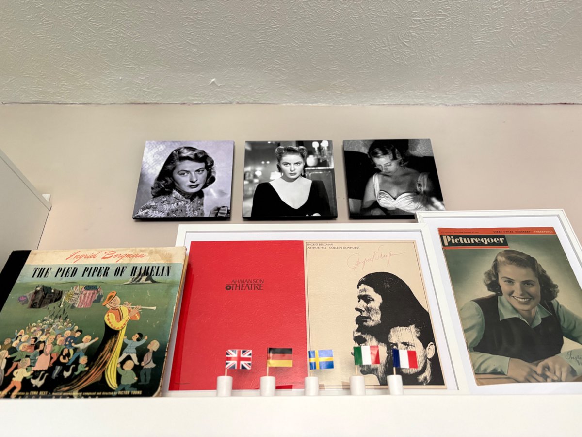 bergmoons00's tweet photo. My pride and joy, my Ingrid shelf

(Now cat proof) https://t.co/dr57BsaJH7