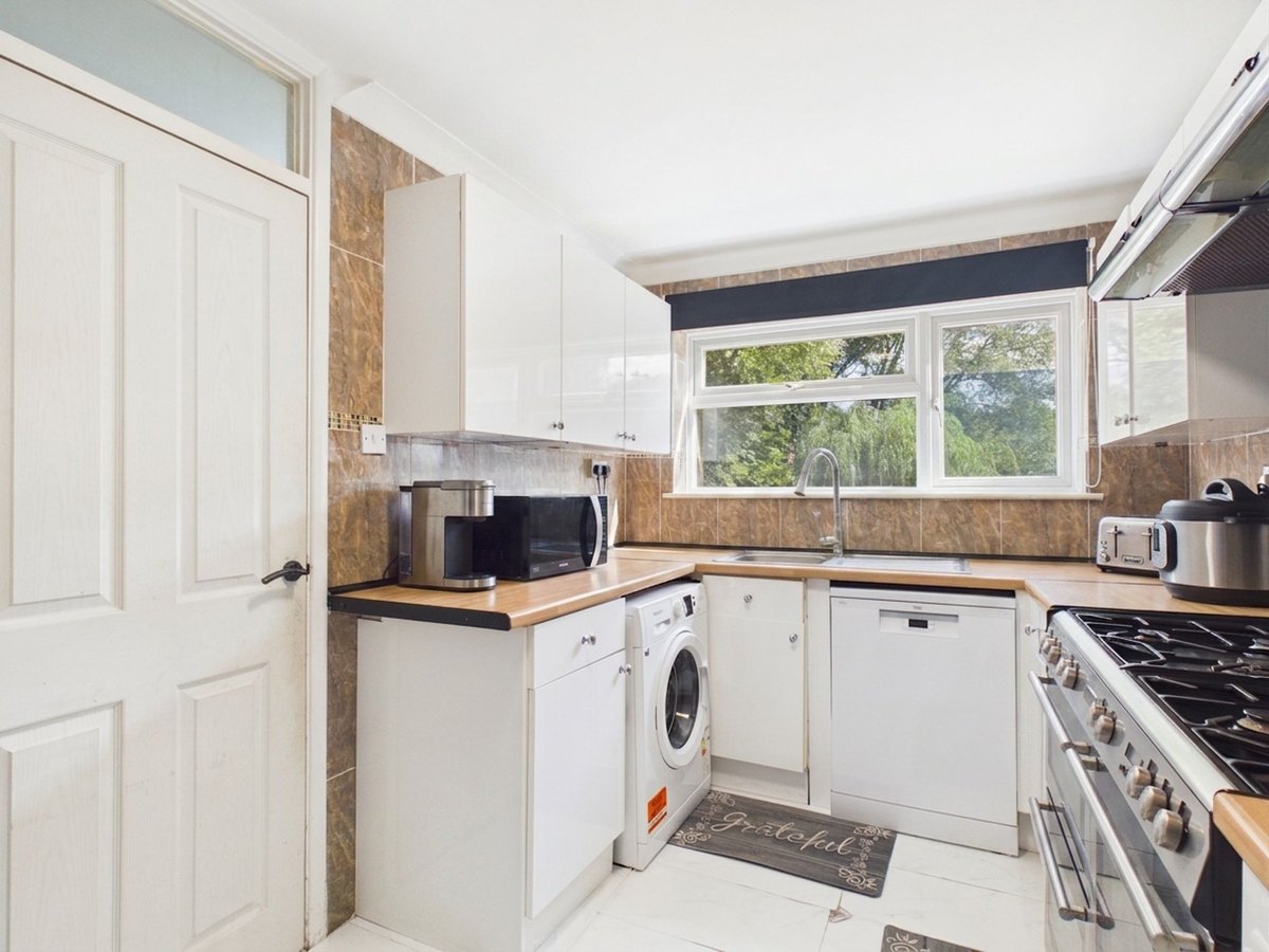 ConnollysSales's tweet photo. **NEW TO THE MARKET**

🏠St. Margarets Avenue, Stanford-Le-Hope, SS17🏠
💷ASKING PRICE OF £350,000💷

🛏This three bedroom house is ideally situated within 0.3 Miles of Stanford-Le-Hope with its amenities and railway station(C2C)🛏

https://t.co/qBaDhZOhoc https://t.co/jkySsj8Z7J
