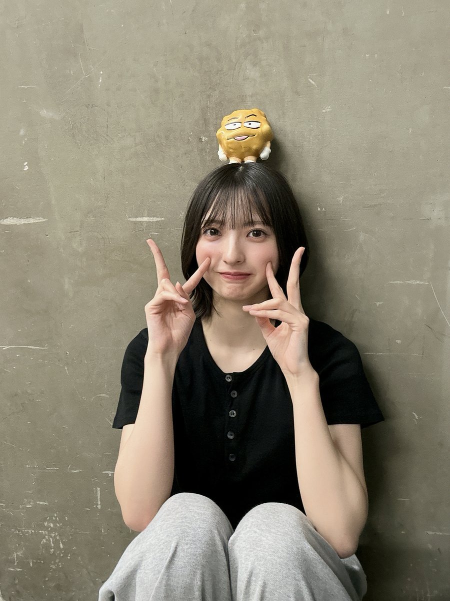 sakurazaka46's tweet photo. 山田桃実がブログを更新しました！🌸｜ ひろしま https://t.co/bEmDz2tux3 ぜひご覧ください！ #櫻坂46 #山田桃実 https://t.co/faysXF3bNE