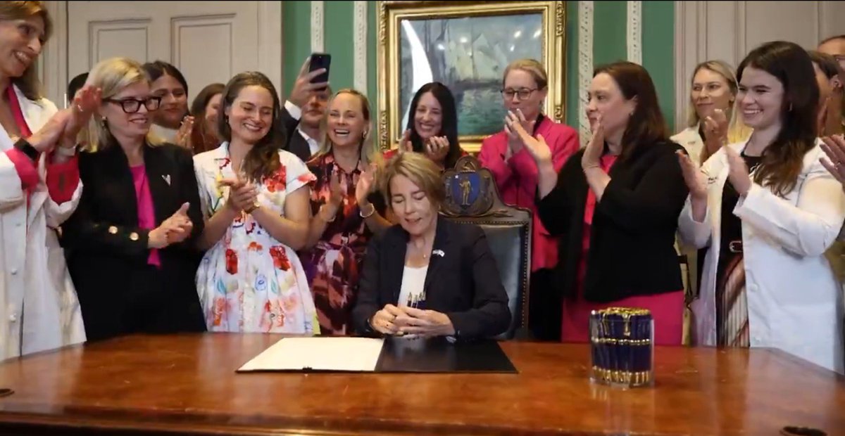 jon_delorraine's tweet photo. 🔴🇺🇸 ALERTE INFO - Le Massachusetts ouvre la voie à l’avortement jusqu’à la naissance.

La gouverneure démocrate Maura Healey a signé une loi supprimant les critères médicaux précis encadrant les avortements après 24 semaines, désormais laissés au "jugement professionnel"  du médecin.