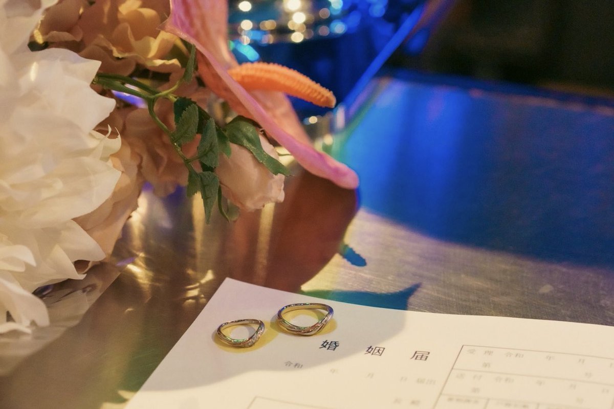 akkiuz_b's tweet photo. R8.8.8 結婚しました💍
出会いのきっかけでもあり、大事なホームでもある仙台MACANA(@SENDAI_MACANA )のステージをお借りして撮影していただきました！ありがとうございます🙏
夫としてもドラマーとしても、歩みを止めず頑張っていきたいと思います。これからもよろしくです❤️‍🔥 https://t.co/hnjmIYflBN