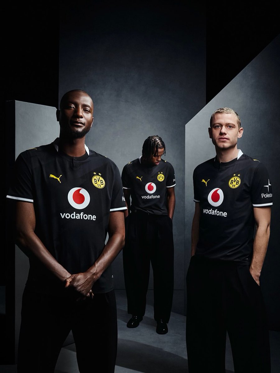 brfootball's tweet photo. First look at Dortmund’s new away threads ⚫ https://t.co/bnYRfiZasY
