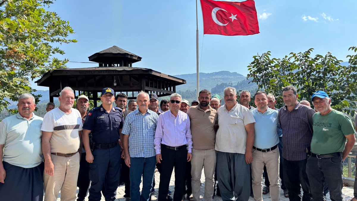 mezitlikaymkmlg's tweet photo. Mezitli Kaymakamımız Sayın Murat Öztürk, Kocayer ve Zeybekler mahallelerini ziyaret ederek vatandaşlar ile bir araya geldi. https://t.co/8mn45UPGnd