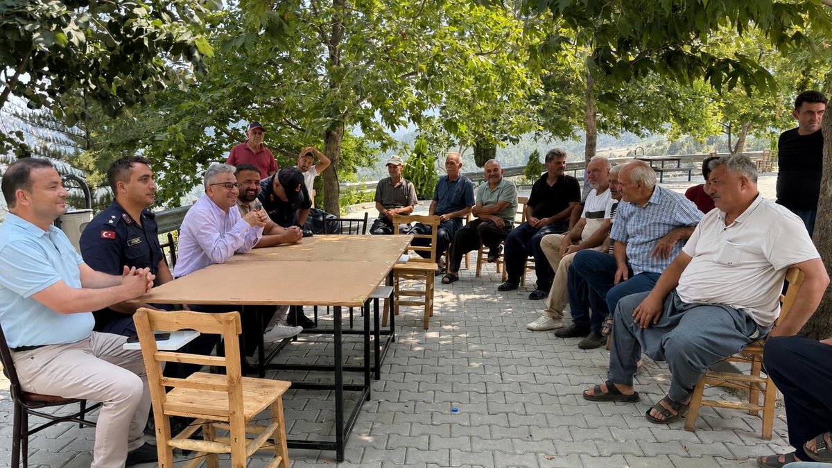 mezitlikaymkmlg's tweet photo. Mezitli Kaymakamımız Sayın Murat Öztürk, Kocayer ve Zeybekler mahallelerini ziyaret ederek vatandaşlar ile bir araya geldi. https://t.co/8mn45UPGnd