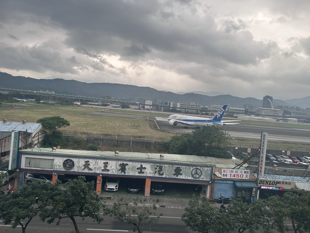 K69942179's tweet photo. 台北不是我的家😔 https://t.co/PftcfclBBj