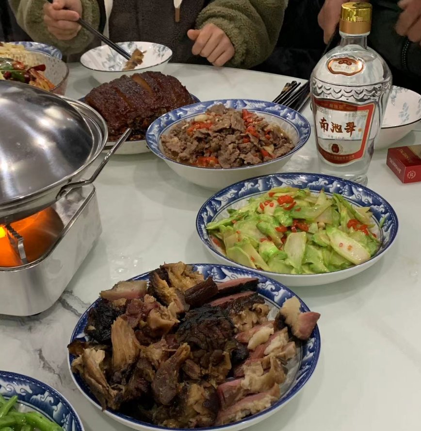 FuertesRox65149's tweet photo. [Just realized 1 year ago I could barely boil an egg—today I made a 3-course meal for my whole family. Small steps = big wins ]， https://t.co/EGLsfd2JBN
