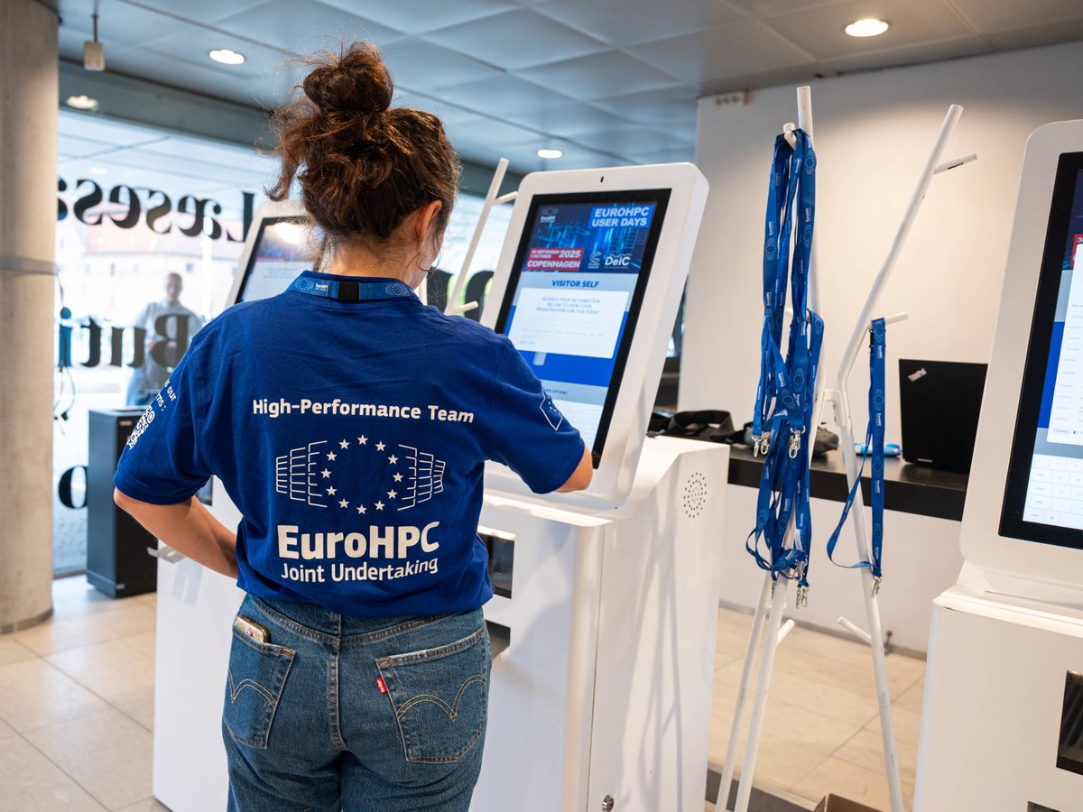 EuroHPC_JU's tweet photo. From Copenhagen to Dublin… the countdown to #EuroHPCUserDays2026 is on! 

🔜 Join us on 22–24 Sept for plenaries, scientific tracks, networking and the latest in #HPC, #AI &amp; #QuantumComputing. 

Register now: https://t.co/6O4lbccmP7 https://t.co/APCwYGZXs1