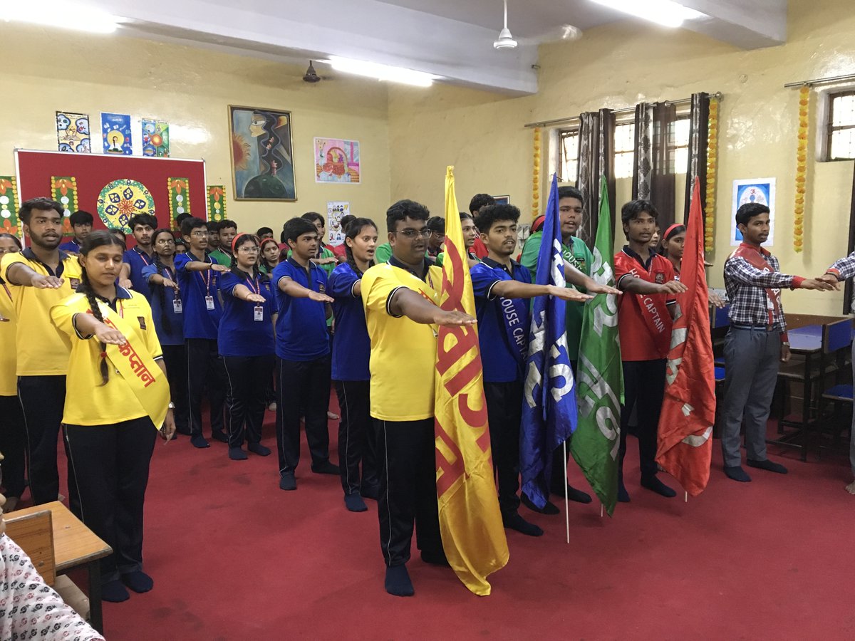 kv_ner's tweet photo. "अलंकरण समारोह" पीएम श्री केंद्रीय विद्यालय पूर्वोत्तर रेलवे, बरेली @KVS_Lucknow https://t.co/MGgyGlaiVL