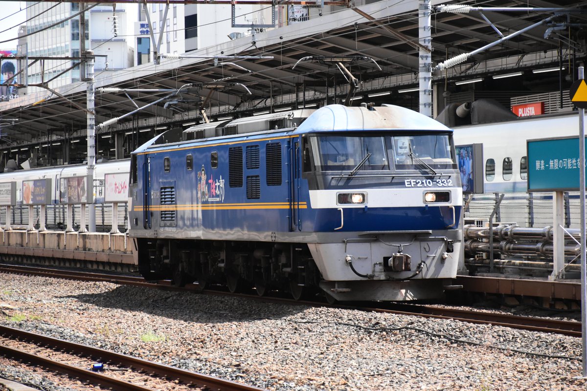 7seven_days's tweet photo. ①571レ (単571レ) → EF210-332

高山線
②1727C → キハ75-3402

③1731D → キハ75-3206・1203

ということで、台風15号接近のためこれにて撤収💦💦 https://t.co/YzIWTPpvAl