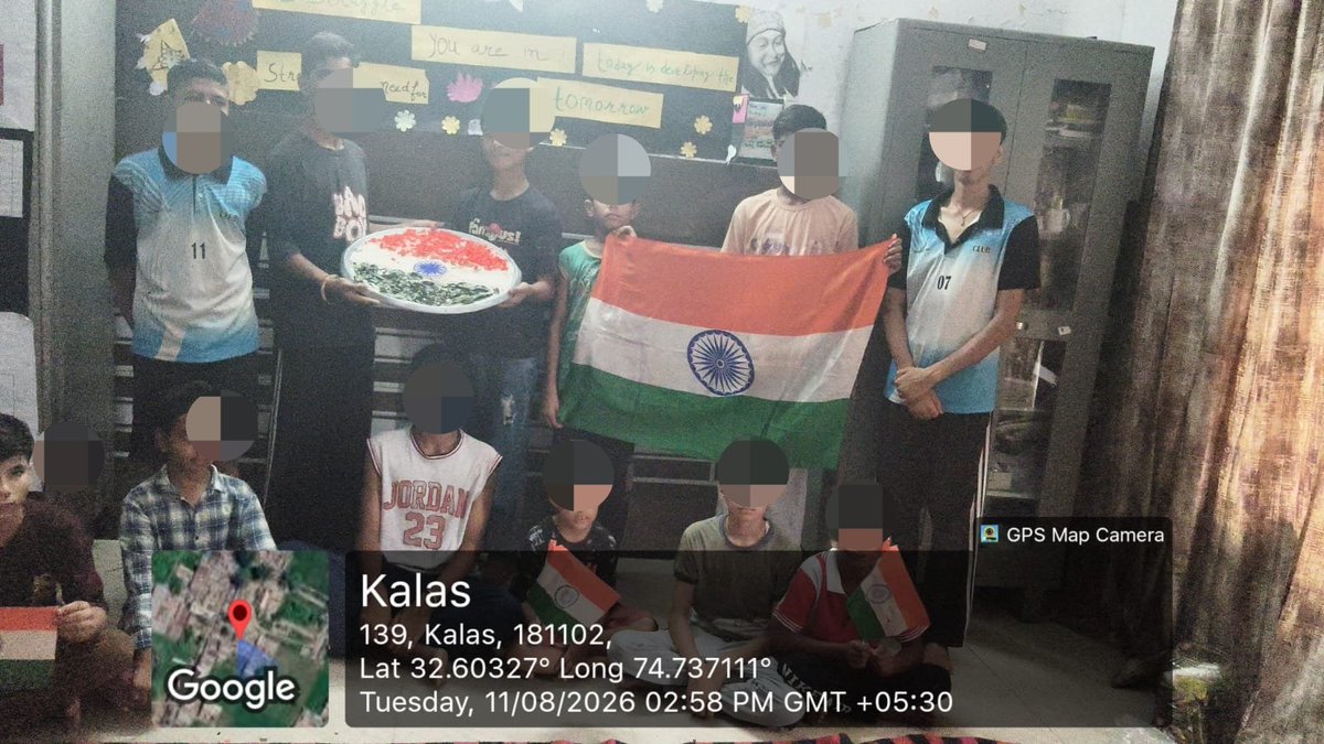 DswoJammu's tweet photo. 🇮🇳 Rangoli Art by Palaash Inmates, R.S. Pura 🇮🇳
As part of the Har Ghar Tiranga Campaign 2026 and the 150th Commemoration of “Vande Mataram,” the talented Inmates of Palaash, R.S. Pura, beautifully expressed creativity, devotion and patriotism through vibrant Rangoli Art. 🇮🇳🎨 https://t.co/jp0sadiOaj