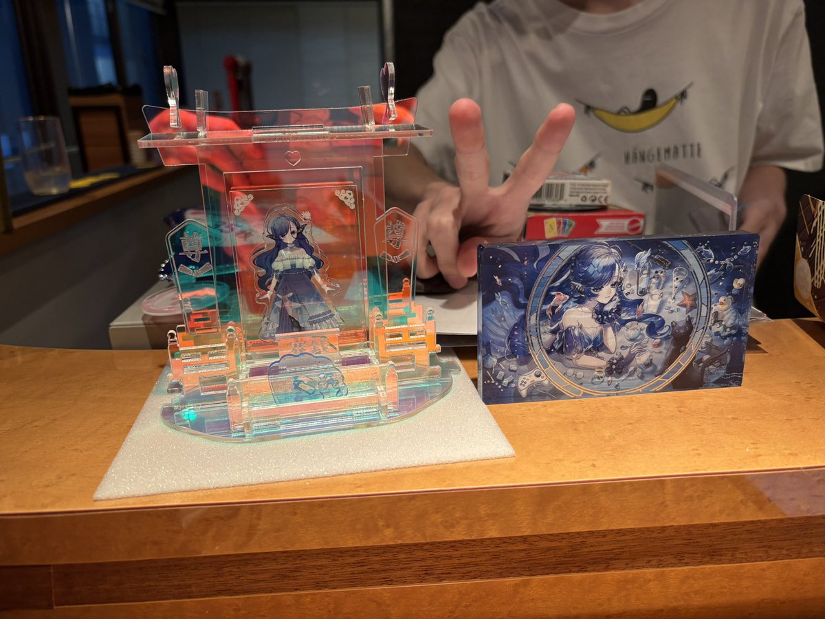 kanadome85's tweet photo. #きみ夏宵あそび2

宵呑いてきたヽ(ﾟ∀ﾟ )ﾉ 
深海神殿とバーゲス2人のピース(*^^)v https://t.co/nIa3PGkNrw