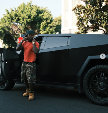 Richard6104's tweet photo. Mr Money looking good with a Cyber Truck on IG!📸💞 https://t.co/V8pUJjm1TF