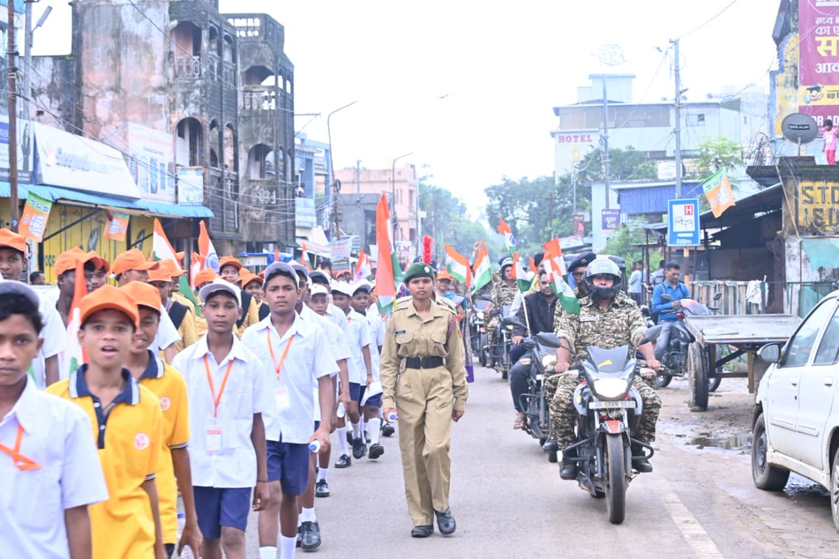 12Crpf's tweet photo. Officers &amp; Jawans of HQ/12 Bn, CRPF, Nabarangpur participated in bike rally event of  " HAR GHAR TIRANGA". Glimpses of event are as follows.
@crpfindia
@OdishaSector
@gccrpfsbp https://t.co/5CXpZVLaJK