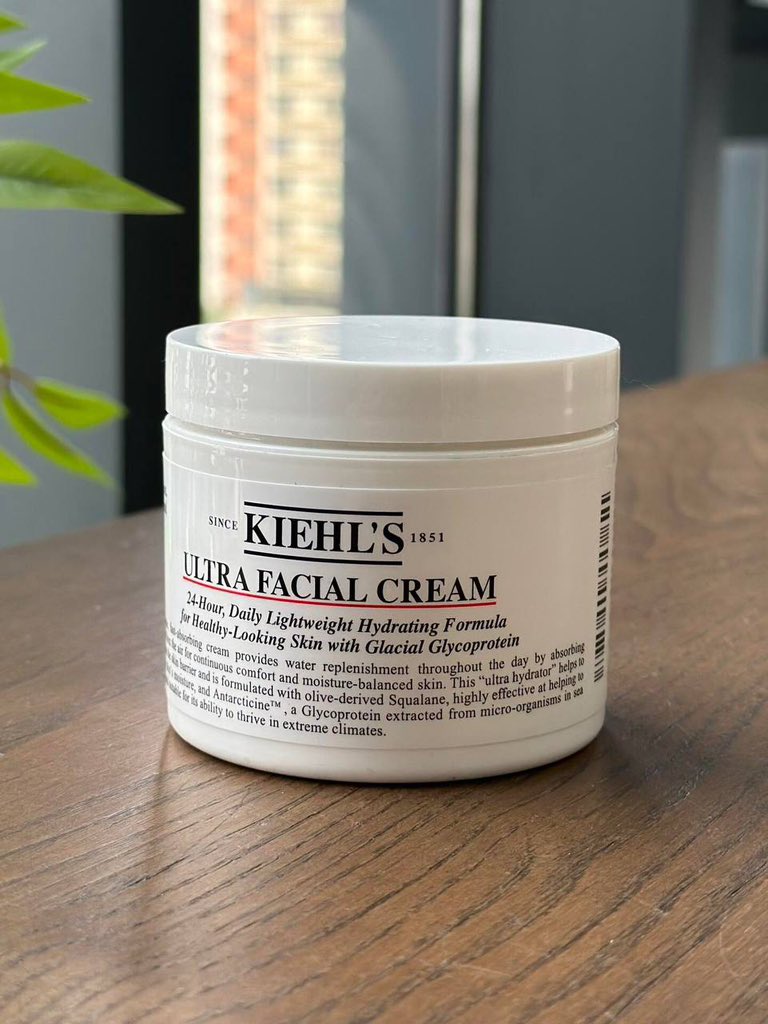 Share666ai's tweet photo. Kiehl's Ultra Facial Cream｜125ml
Wholesale price: $11.11
Genuine goods, intense hydration, strengthen skin barrier. DM for price‑list. https://t.co/pH4klzFFco