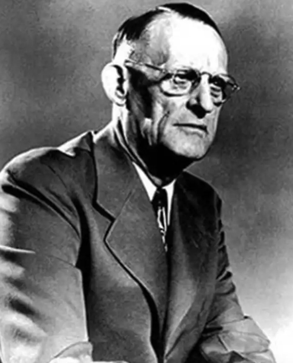 DCRjournal's tweet photo. "Dr. Bob: A Forgotten Giant Among Proctologists" Read about preserving history in the newest #DCRJournal: https://t.co/xyO5nBwK28
@profcknowles; @clecliniclondon; @QMUL https://t.co/byCzKjk0se