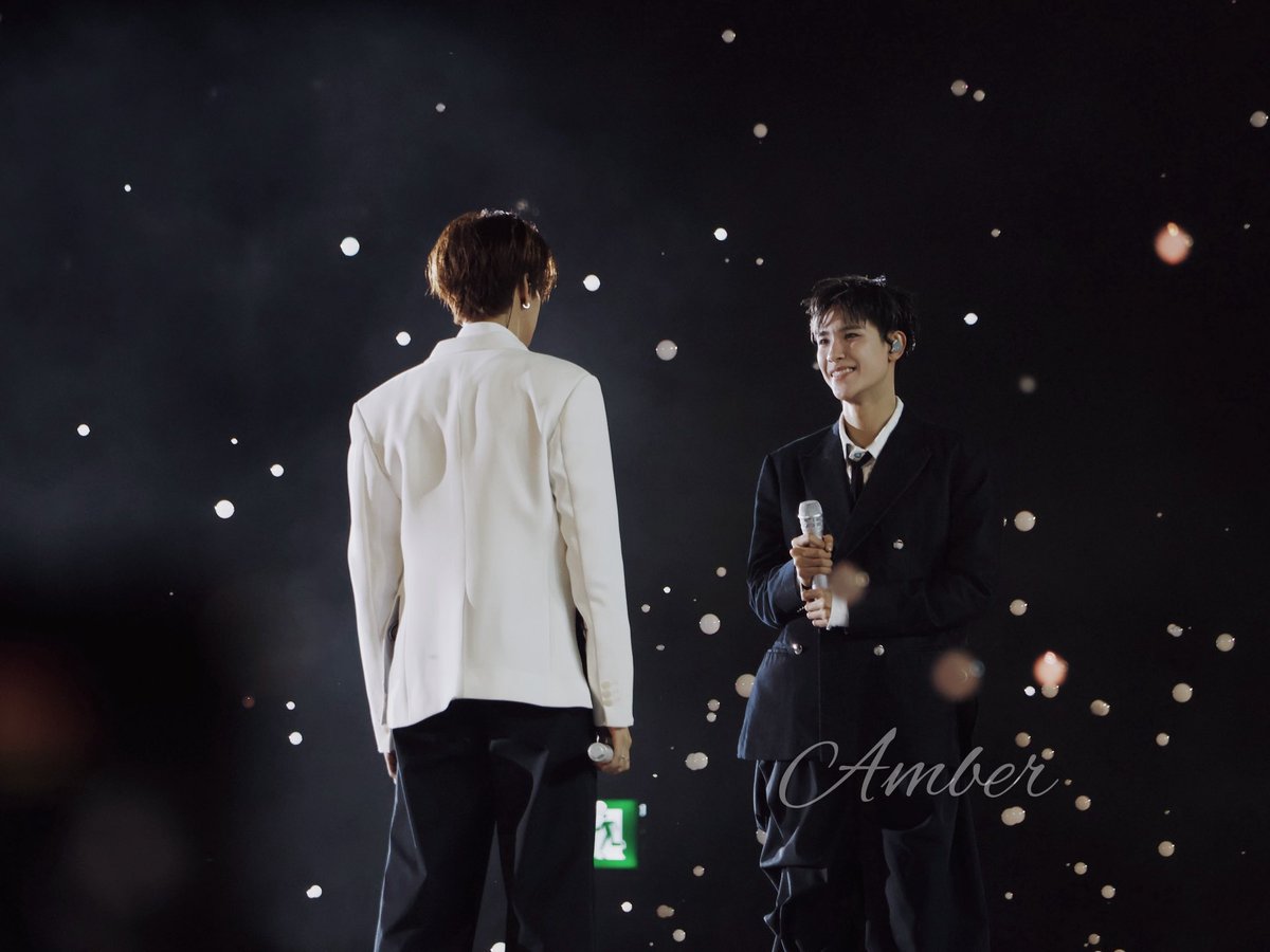 amber_xuss's tweet photo. #JuniorMarkConcertD3 https://t.co/IYMUTQGM94