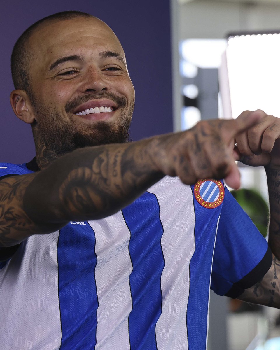 RCDEspanyol's tweet photo. 📸 Behind the scenes del 𝐌𝐞𝐝𝐢𝐚 𝐝𝐚𝐲 amb @LaLiga https://t.co/eqyAYACNmE