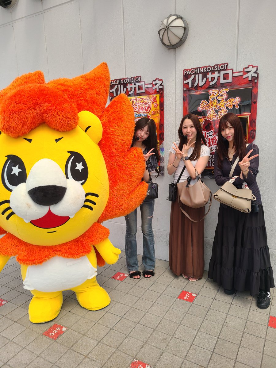 dk19900827's tweet photo. 日付変わってしまいましたが初めてのイドムン見学に大阪へ💨
ひなちゃん、イドムンとも初めまして出来ました😄
生イドムン可愛い😄
静ちゃん、優子ちゃんとも関西で会えて幸せでした～👍️
今日はありがとうございました🙇
#七瀬静香
#愛波優子
#葉山ひな
#イドムン
#イルサローネ東住吉 https://t.co/THKyHh7UtV