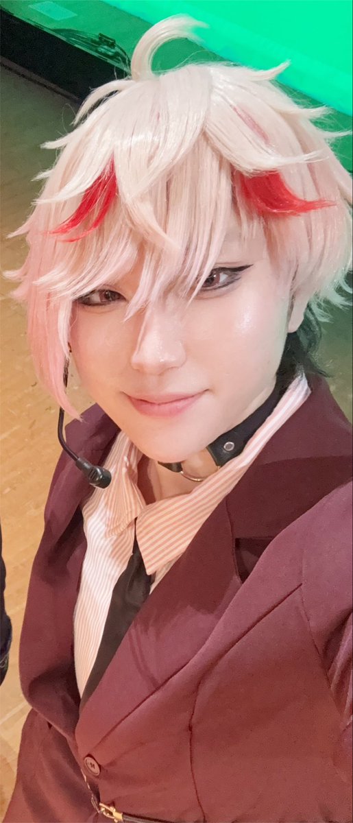 Shosetsu__171's tweet photo. #はにステ　⚠︎cos.🦉🎻
3ｸﾐぼﾙﾀでcrashingなwinners衣装でした ~！ずっとやりたかった曲と過去最高人数の演目に携わることができて本当に貴重なお時間でした❣️振りの拘りにも気づいてくださる方々がいて、作った身としては大変ありがたい限りです😭❣️うちの自慢のメンバー沢山見てください🎶 https://t.co/WQQ8MvgRKc