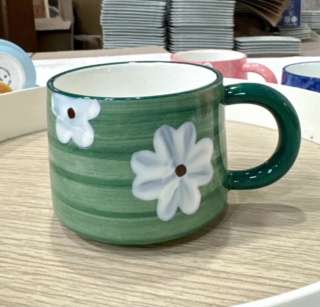 SibylHardy0mqf's tweet photo. Tired of plain mugs Turn a thrifted ceramic cup into a custom hand-painted coffee mug with acrylic paint u0026 a clear sealer—perfect for morning pick-me-ups! https://t.co/SYgMTrhwZx