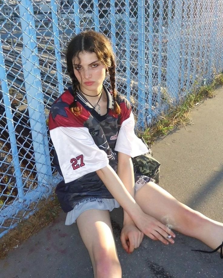 stcrxboy's tweet photo. sirius c. waters ⋆｡°✩
twenty two. enfj. pansexual. genderfluid. adhd + hyper fix. he/they/she. male gendered terms. summer baby. video gamer lover, guitar player, motorcycle enthusiast. smells like trees &amp; smoke. huge softie. younger brother of 3.
⠀⠀ ⠀ ♡ + ↺ https://t.co/WitmMq7aFr