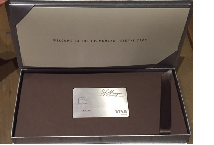 yo's tweet photo. The world’s top scientists are working around the clock to create the heaviest possible credit cards https://t.co/Y6mxsvfRIU