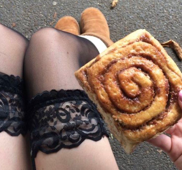 hobiesguitar6's tweet photo. 🍁fall #thinspo thread https://t.co/Kxg28lqWgq
