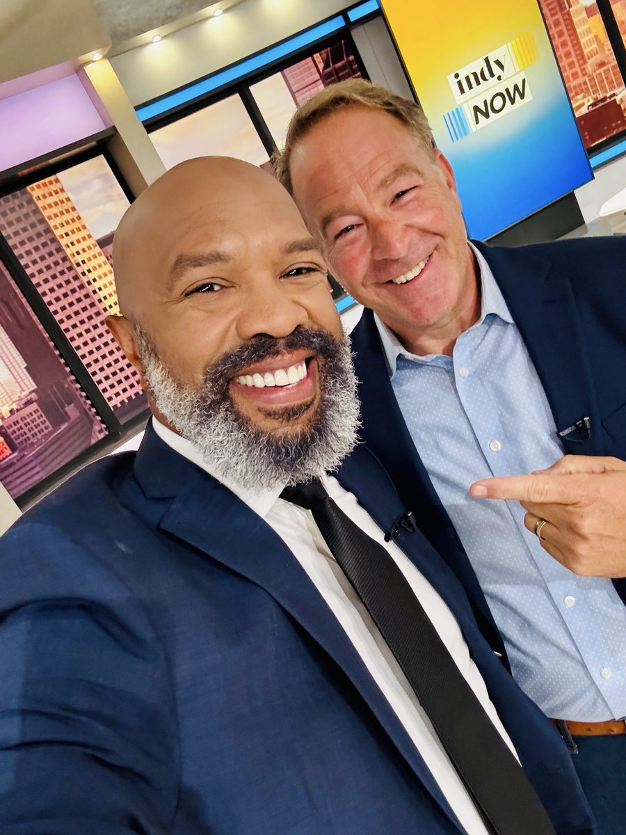 Daniel_Miller8's tweet photo. Look who made a surprise appearance on @FOX59 #IndyNow @RayCortopassi is such an awesome guy!! I’ve known him for several decades. https://t.co/Jz4QInUjc7