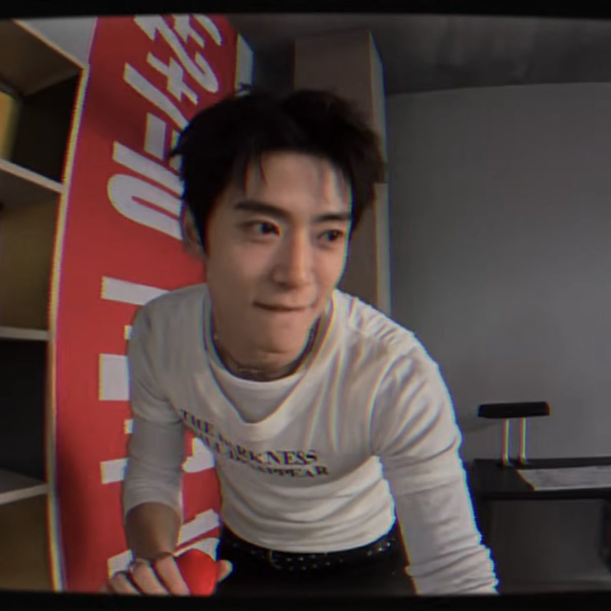 flfflpic's tweet photo. 짧머 참좋네요 https://t.co/3a1waLzxWc