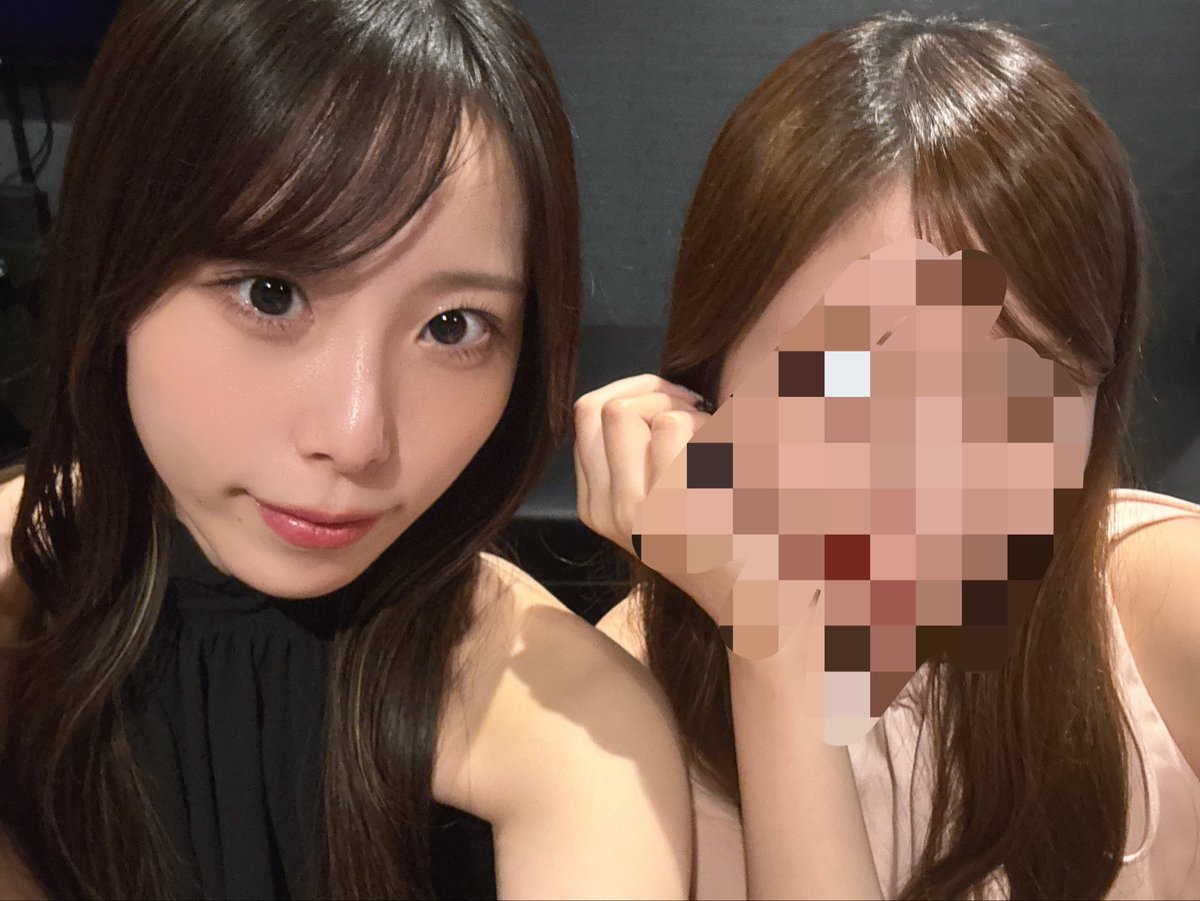 plus2_shiori's tweet photo. 友達にポーカー覚えて〜ってついてきてもらった👍🏻 https://t.co/ANJyKlymTf
