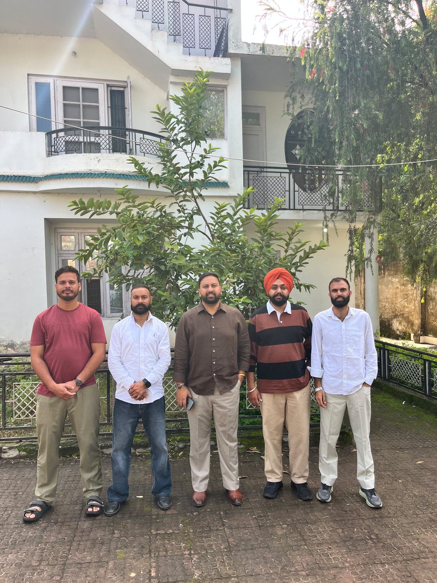 HarshvardhanNc's tweet photo. Today along with  Distt Rajouri team had a meeting at Forest Guest House, Rajouri, strengthening the organisation and expanding the reach of the @JKNC_ among the youth. 

United for the party.
@OmarAbdullah @salmanalisagar @tanvirsadiq @nasirsogami @JavedDar_NC @JavedRanaa https://t.co/ksVJYYTPJe