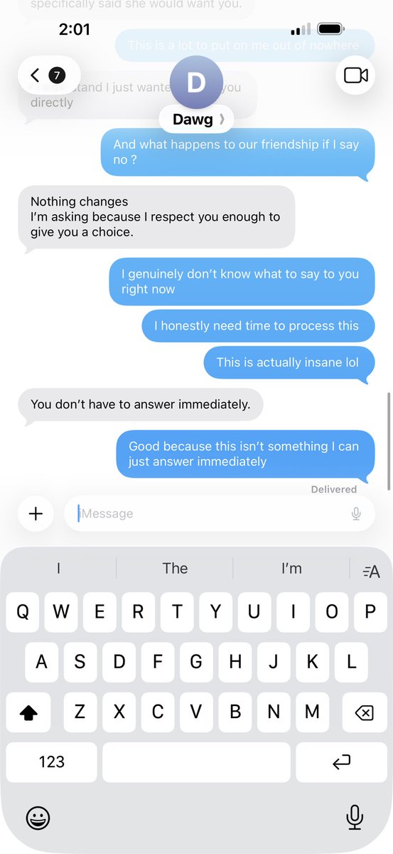 15x0xx's tweet photo. Bro really told me his girlfriend wants a threesome with me🤦 https://t.co/RcQUT6V3Su