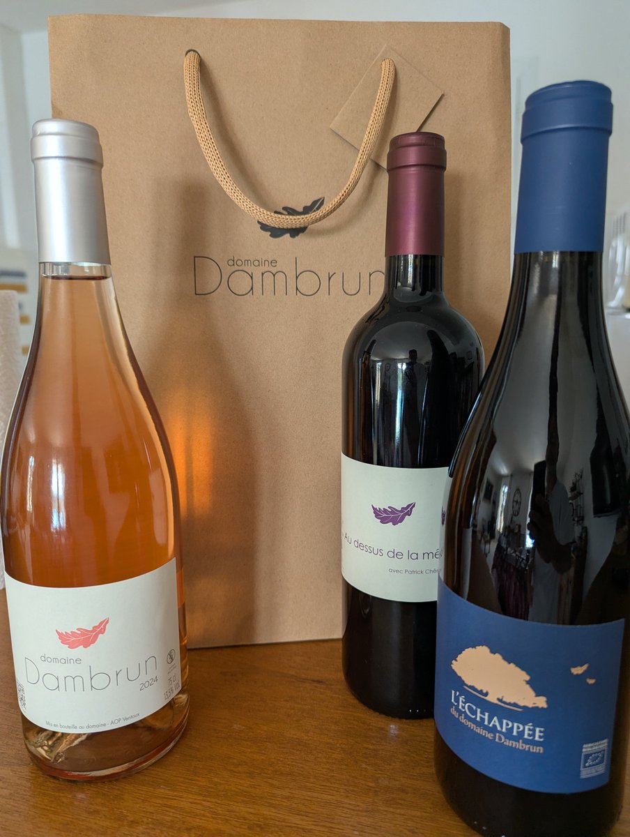 GSpi59's tweet photo. Depuis tant d'années je voulais me rendre au @domaineDambrun . C'est chose faite. Enfin. Pas eu la chance de vous croiser cher @patrickchene mais vais me consoler avec une bonne petite degustation ces prochains jours. Merci pour ttes ces émotions Sportives brillamment partagées https://t.co/PSNaoRqJcl