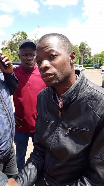 TeyaKevin's tweet photo. Elvis Opiyo, the man accused of hiring assailants to attack his former lover, SDA singer Mary Claire Ochieng, with acid, has died in Umoja in what is suspected to be a suicide. https://t.co/k7zb2puOo8