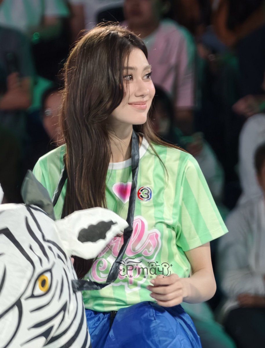 MazeAndMazy's tweet photo. 10 วันผ่านไป ฉันยังอยู่งาน girl cup
ชอบรอยยิ้มของลูกจังเลย

#Lalinalena  #ลีน่าลลินา https://t.co/suKdhmCyli