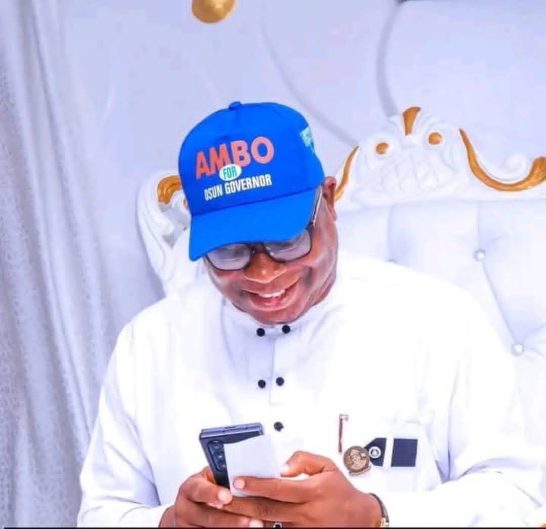 nwaEleberi's tweet photo. @Letter_to_Jack Congratulations @davido 

After AMBO defeating your uncle come Saturday, Nigerians will turn the volume up, in telling you things because you're now a politician and no longer a celebrity.

Get ready and be prepared.

Osun is APC 
APC is Osun https://t.co/gsEPeqN33B