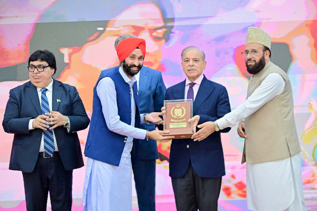 PakPMO's tweet photo. Prime Minister Muhammad Shehbaz Sharif presenting awards to the members of Religious Minorities of Pakistan who contributed  towards the sustained benefits of the society. Islamabad, 11 August 2026. https://t.co/Jt1Zlns84H
