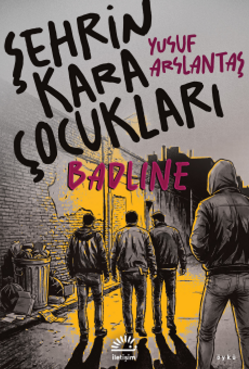 unsalunlu's tweet photo. Şehrin karanlık yüzünü görmeye, o tarafına geçmeye var mısınız? Üstelik bunu, o tarafın evsahiplerinden biriyle yapacağız. Öyle bir evsahibi ki hem de... ne yazdıklarının bir kitaba dönüştüğünü görebilmiş ne de ��ykülerini anlattığı o kara çocukların kaderinden kaçabilmiş...  Bugün Yusuf Arslantaş'ın "Şehrin Kara Çocukları: Badline" kitabını konuşacağız... 
Video: https://t.co/s1Vb980pjM
Ses Dosyası: https://t.co/E0VH6pAbtL