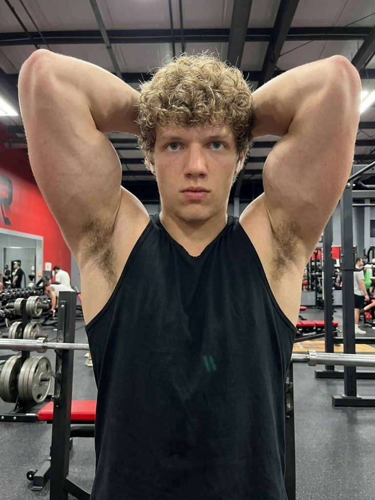 Mike20Dom's tweet photo. My sweaty alpha pits have you drooling https://t.co/D4Pf8a0Z4o