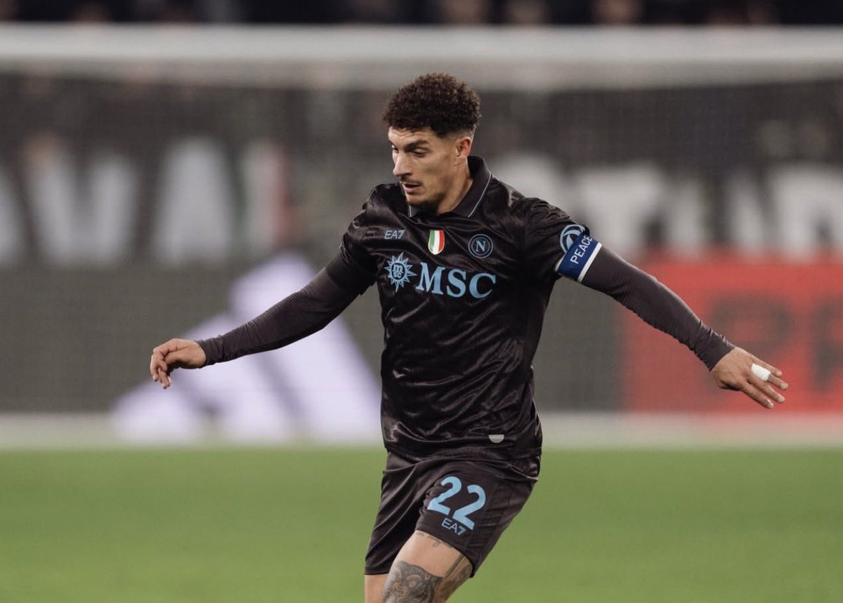 FabrizioRomano's tweet photo. 🚨🔵⚪️ Giovanni Di Lorenzo has verbally agreed to sign new contract at Napoli until June 2030.

The captain stays and signs new deal, all agreed with his agent Giuffredi with formal steps to follow. https://t.co/JKDNk9vp4g