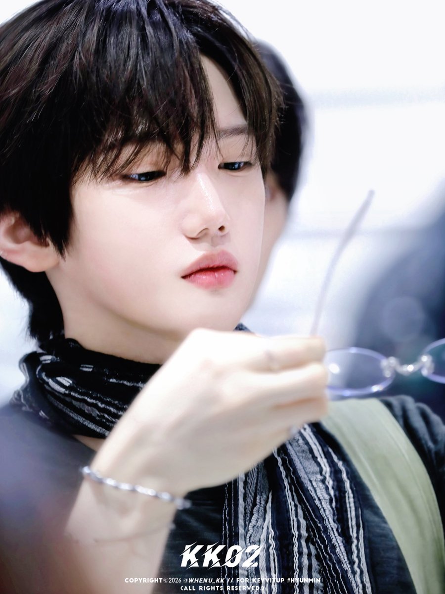 whenu_kk's tweet photo. 260811 인천출국

🕶️

#현민 #HYUNMIN
#KEYVITUP #키빗업 #KVP https://t.co/8dJFznOlA9