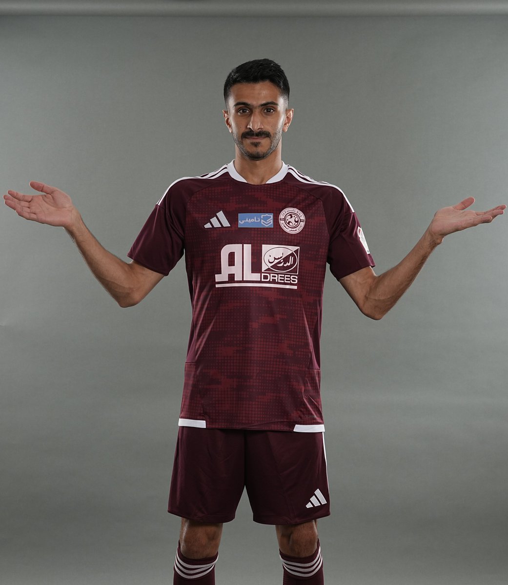 SPL's tweet photo. هلا باللي عوّد: @AlFaisaly 🤩👋

نجوم الفيصلي في جلسة تصوير الموسم الجديد 📸 

#دوري_روشن_السعودي https://t.co/NQKczu0dg4